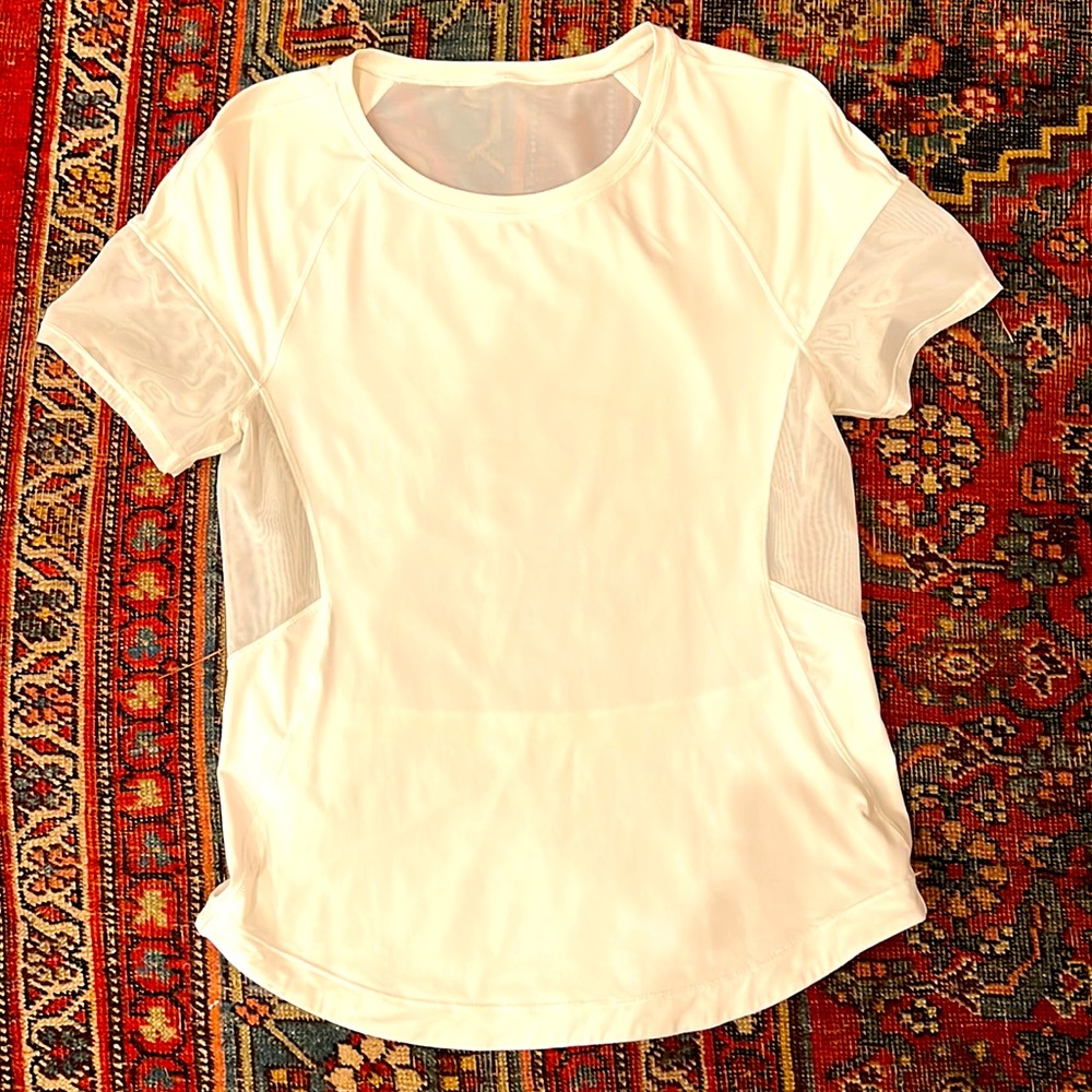 Lululemon workout top